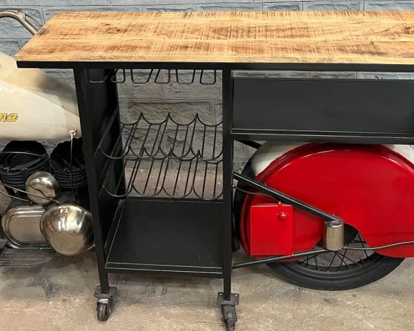 Bar Moto Noir Et Rouge "Crazy" Bois Massif Et Métal Vintage – Image 6