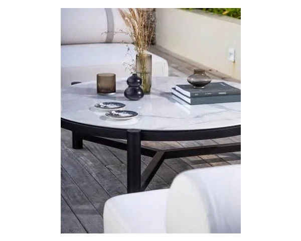 Table Basse Ronde En Céramique Et Aluminium, Diam. 126 "Sokha Beach" – Image 2