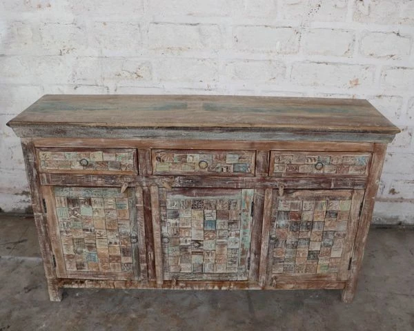 Buffet Indien En Bois Massif 3 Portes Et 3 Tiroirs Sculptés "Utopia" – Image 4