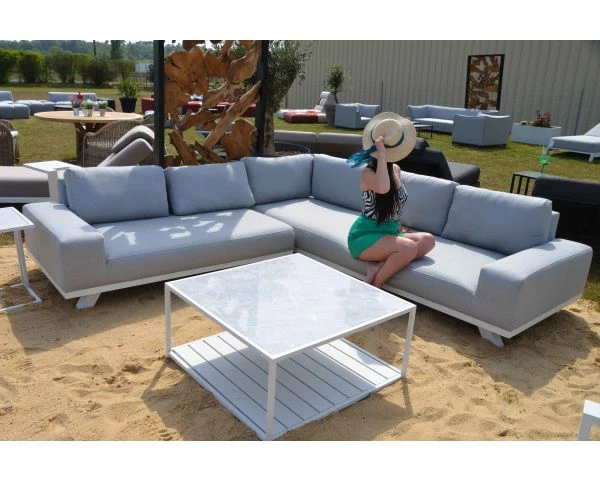 Salon D'angle Extérieur En Tissu Sunbrella Et Alu Blanc "Nusa Pedina"