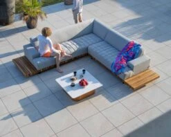 Canapé Haut De Gamme Avec Retour Droit Tissu Sunbrella Gris Clair "Lombok"