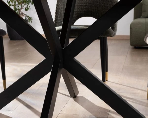 Table De Repas Carrée 140cm Acacia Finition Chevrons Pieds Métal Noir Croisés "Géonidum" – Image 7