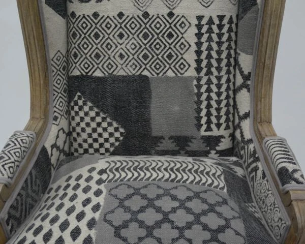 Fauteuil Bergère Tissu Patchwork Gris Et Bois Naturel Clair "Sofia" – Image 5