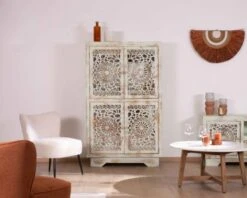 Meuble De Rangement 4 Portes Style Exotique En Bois Sculpté "Muse"