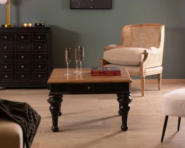 Table Basse Carrée Bicolore En Bois Massif Avec Tiroir "Legacy" – Image 6