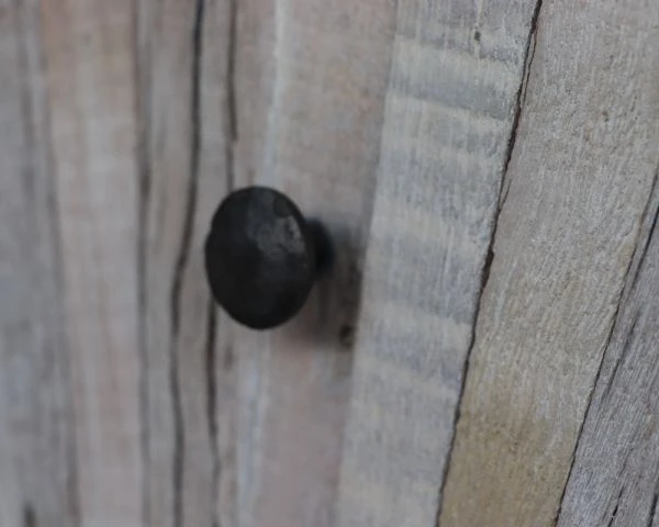 Buffet 2 Portes Bois Blanchi Recyclé Et Pieds Métal Noir "Bristlecone" – Image 4