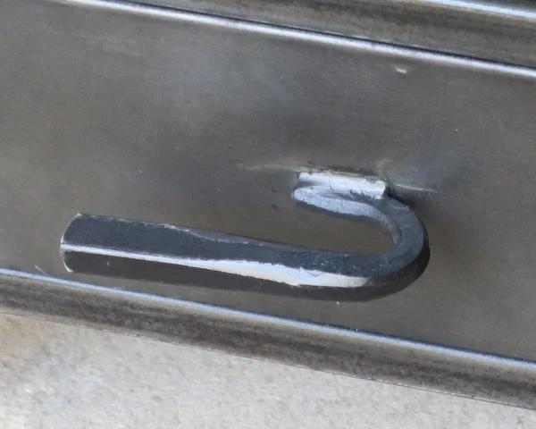 Table Basse Métal Et Verre Carrée 85 Cm "Black Cook" – Image 4